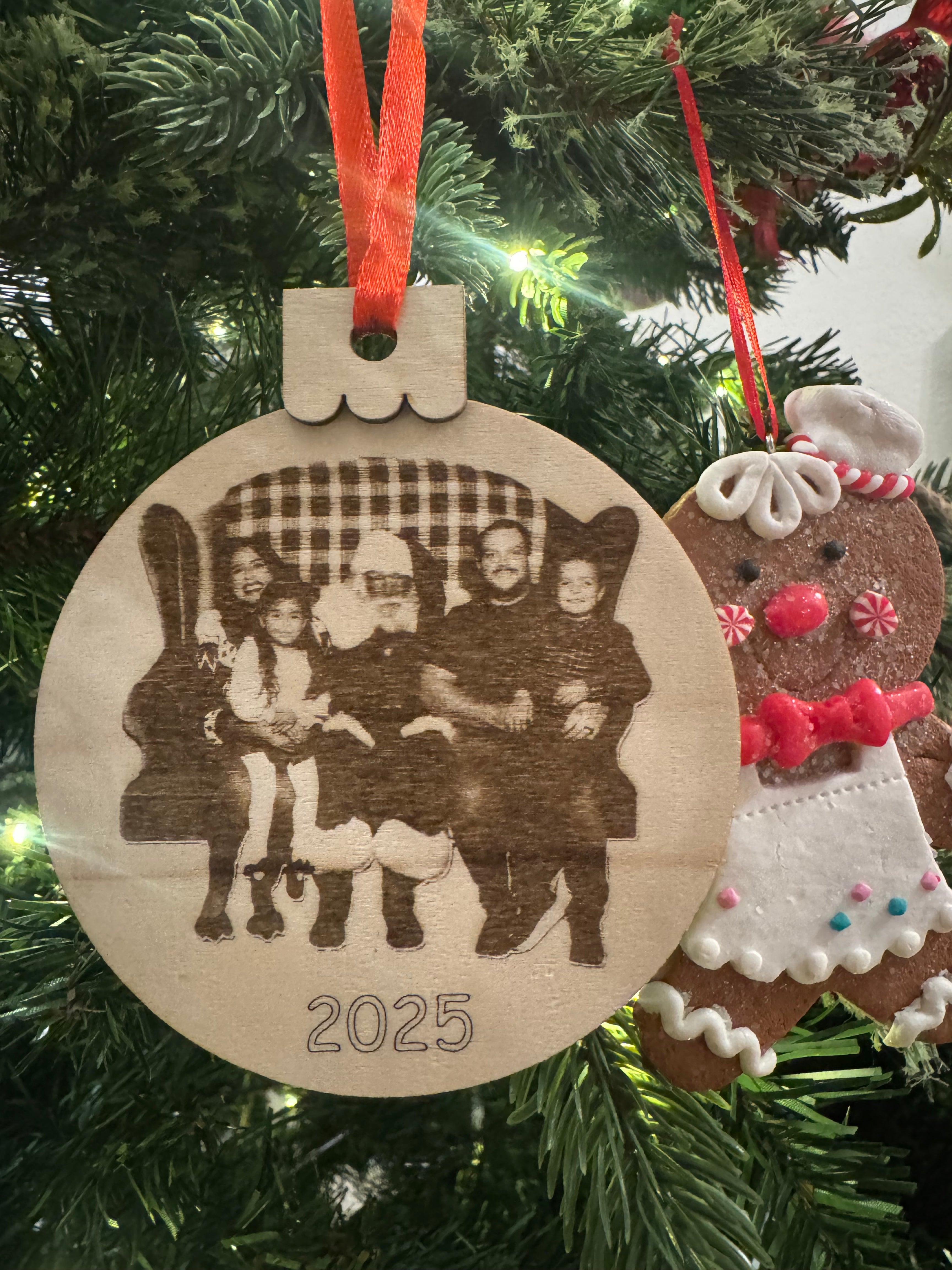 🎄 CUSTOM WOOD ORNAMENTS — Turn Your Photos Into a Lasting Keepsake!